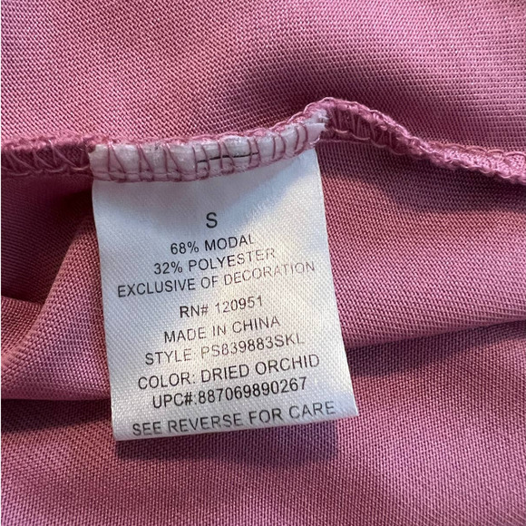 Pink Republic Purple Blouse with Grommet Detail at Shoulders Size Small - Picture 5 of 6